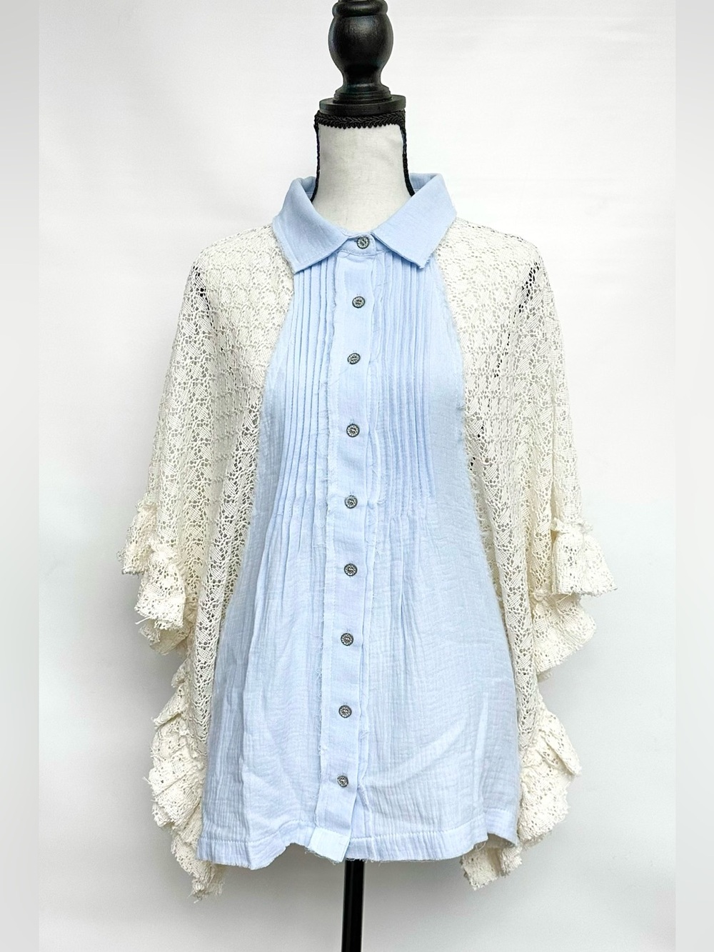 LAST💲Drop POL Button Down Front Pleated Shirt with Crochet Patch